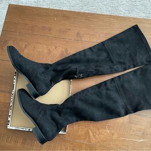 Women's Over Knee Black Suede Boot.    Size 7.5.   color Black